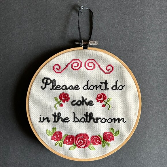 Playful Cross Stitch "Please Don't Do Coke in the Bathroom" - Picture 1 of 2